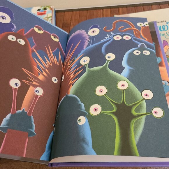 Six Disney Hardcover Books - Picture 10 of 16